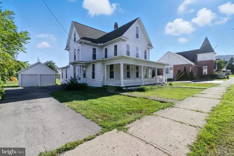 357 Walnut St, Howard, PA 16841 photo 4