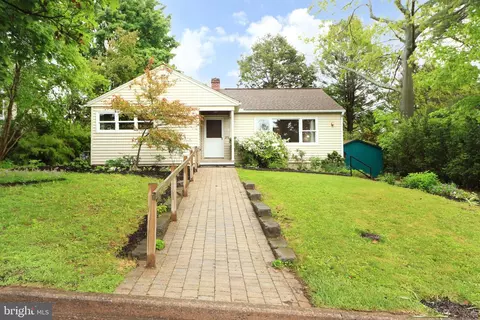 1331 N Allen St, State College, PA 16803