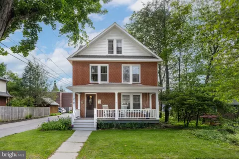 210 S Gill St, State College, PA 16801