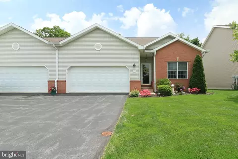 150 Rosewood Cv, Bellefonte, PA 16823