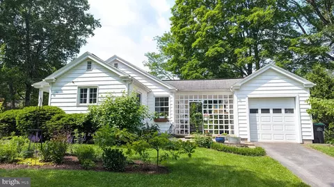 1146 Old Boalsburg Rd, State College, PA 16801