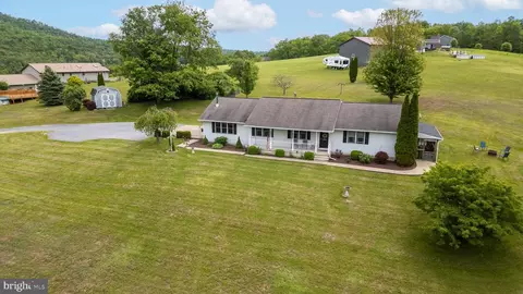 795 Circle Rd, Bellefonte, PA 16823