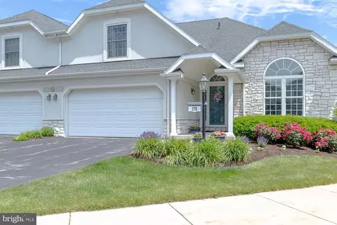 3296 Shellers Bend Bnd #128, State College, PA 16801