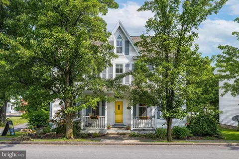 183 W Pine Grove Rd, Pine Grove Mills, PA 16868