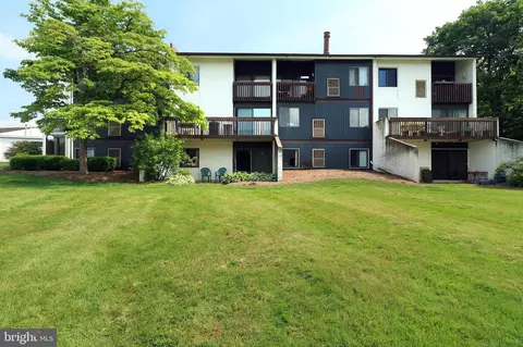 804 Stratford Dr #11, State College, PA 16801