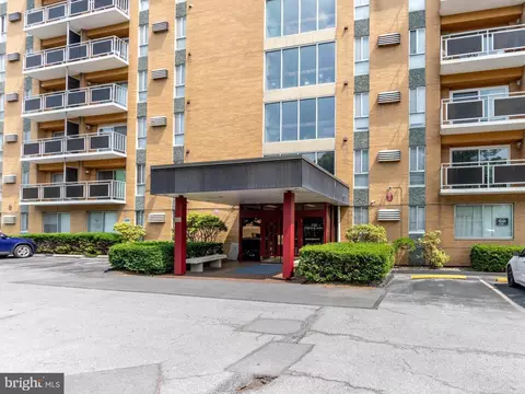 200 Highland Ave #203, State College, PA 16801