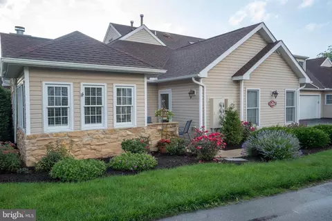 3301 Shellers Bnd #909, State College, PA 16801