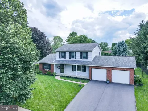 951 Bayberry Dr, State College, PA 16801