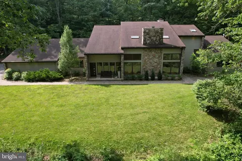 262 Blackberry Hl, Port Matilda, PA 16870