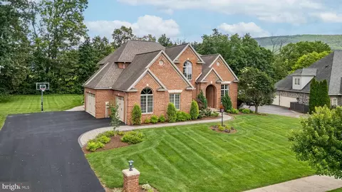 250 Holly Ridge Dr, State College, PA 16801