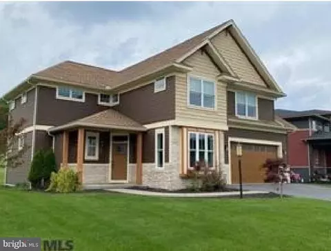 123 Derek Dr, Boalsburg, PA 16827