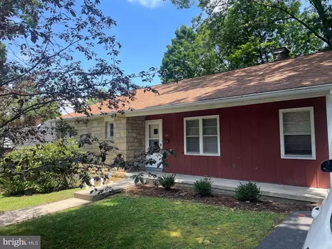 325 S Sparks St, State College, PA 16801