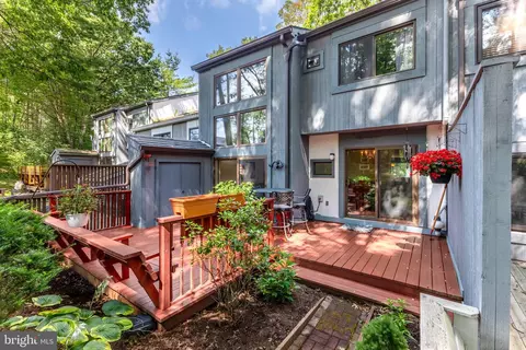 1514 Woodledge Cir, State College, PA 16803