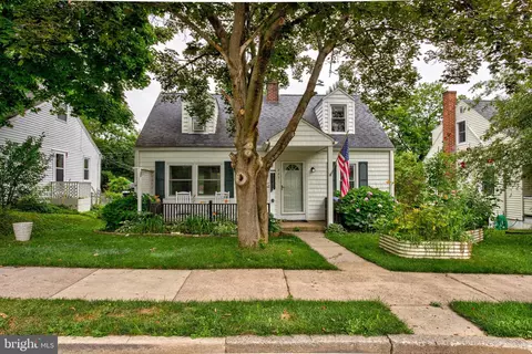 225 Crestmont Ave, State College, PA 16801