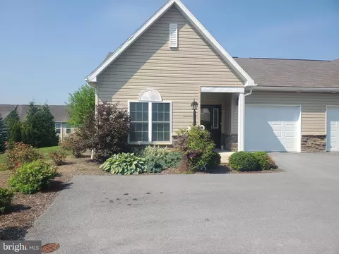 140 Gemstone Dr, Bellefonte, PA 16823