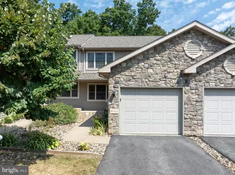 642 Oakwood Ave #C, State College, PA 16803
