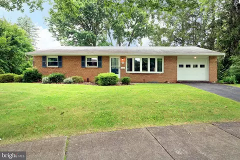 755 Storch Rd, State College, PA 16801