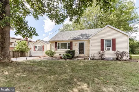 318 Bottorf Dr, State College, PA 16801