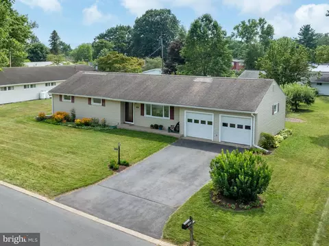 1408 Curtin St, State College, PA 16803