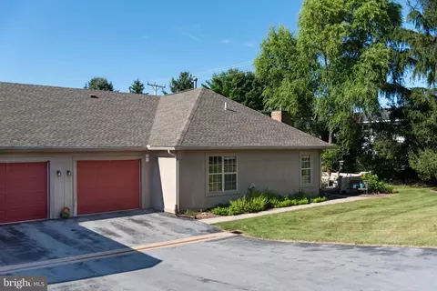 910 Hart Cir, State College, PA 16801