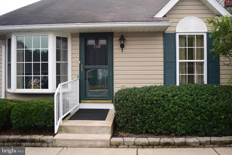 210 Pebble Ln, Bellefonte, PA 16823