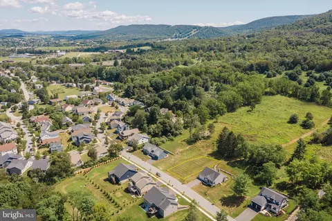 146 Emma Ct, Boalsburg, PA 16827