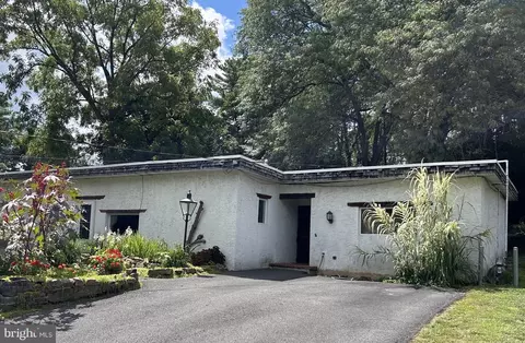 108 Grandview Rd, State College, PA 16801