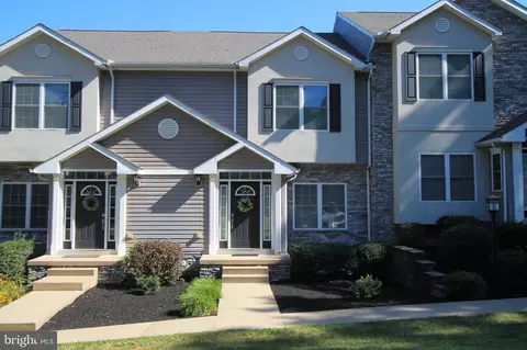 670 Oakwood Ave # F, State College, PA 16803