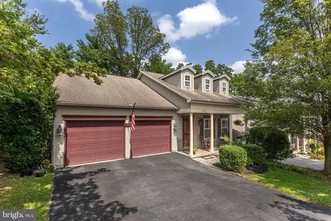 124 Tradition Dr, State College, PA 16803