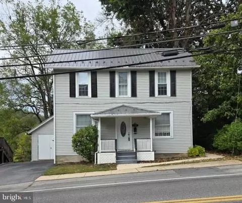 645 W Water St, Bellefonte, PA 16823