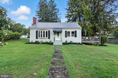 306 S Moshannon Ave, Snow Shoe, PA 16874