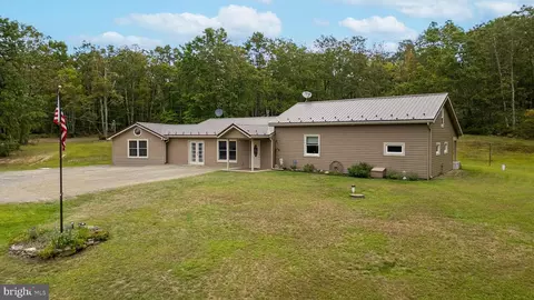 151 Travis Rd, Howard, PA 16841