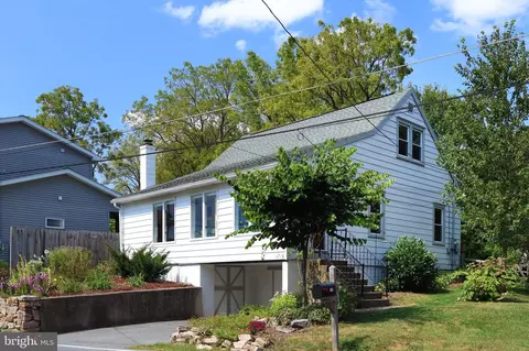 1719 Puddintown Rd, State College, PA 16801