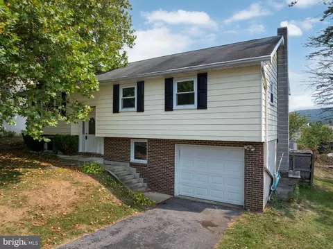 122 Ridge Ave, Centre Hall, PA 16828
