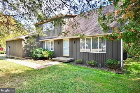 100 Rainlo St, State College, PA 16801
