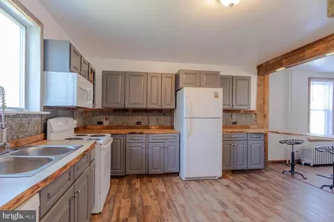 521 N 9th St, Philipsburg, PA 16866