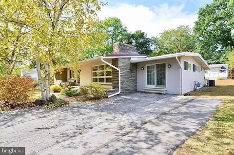 323 Bradley Ave, State College, PA 16801