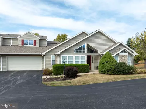 106 Wellington Dr, State College, PA 16801