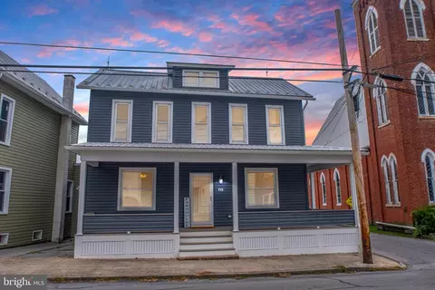 115 Penn St, Millheim, PA 16854