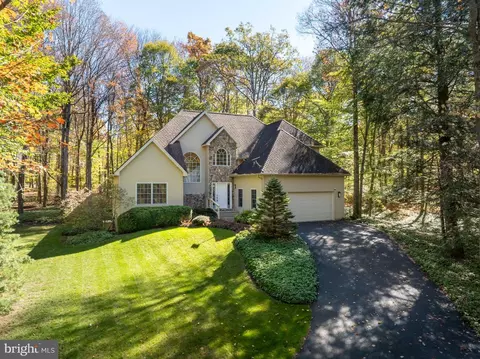 160 Teaberry Dr, Philipsburg, PA 16866