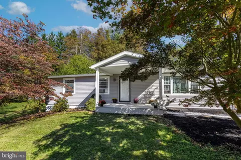 935 Oak Hall St, Boalsburg, PA 16827