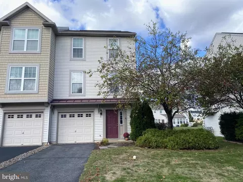 130 Cambridge Ln, Bellefonte, PA 16823