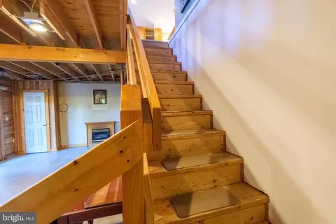 Entry Way - 302 Railroad St, Blanchard, PA 16826 photo 10 of 13