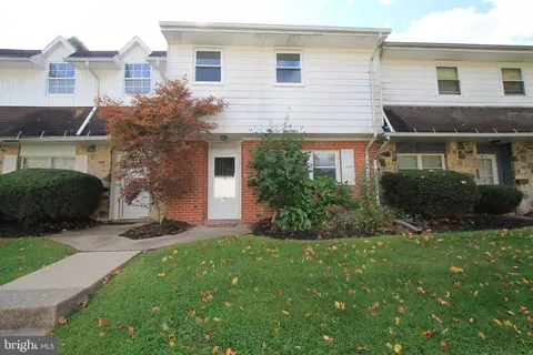 1111 W Aaron Dr # C, State College, PA 16803