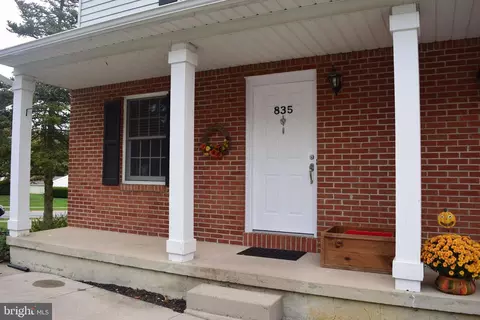 835 Galen Dr, State College, PA 16803