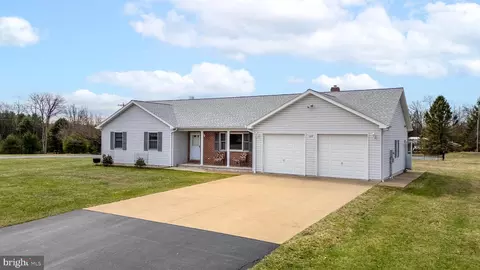 109 Meadow Dr, Karthaus, PA 16845