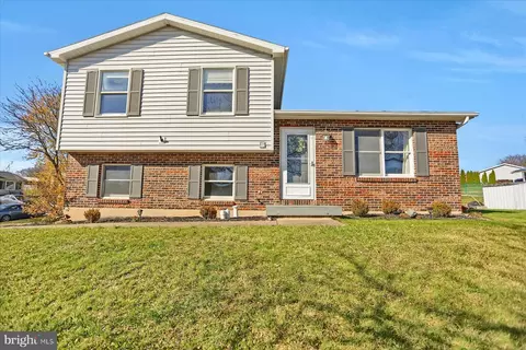 202 Jennifer Cir, Bellefonte, PA 16823
