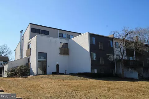 804 Stratford Dr #14, State College, PA 16801