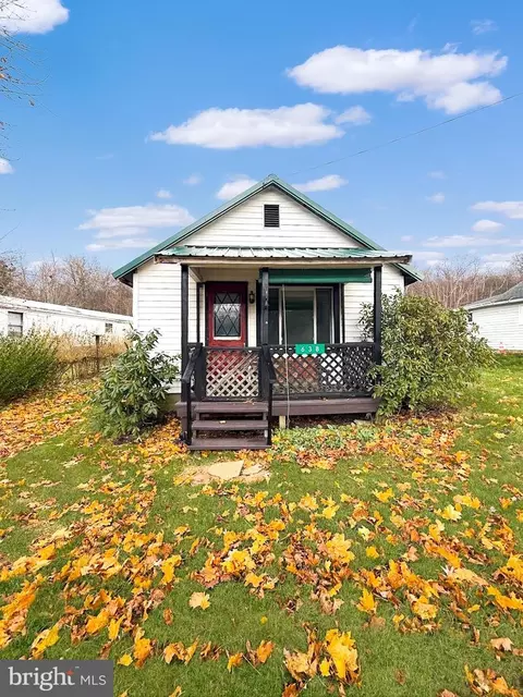 638 State St, Sandy Ridge, PA 16677