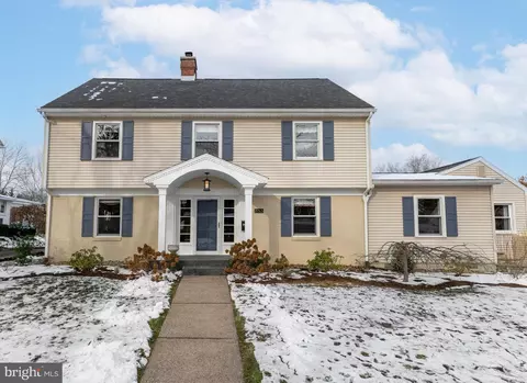 733 W Foster Ave, State College, PA 16801